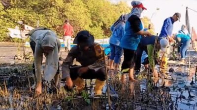 Polres Probolinggo Jaga Kelestarian Lingkungan dan Kesejahteraan Nelayan Melalui Program Binmas Menyala