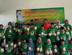 PANEN RAYA DI GREEN HOUSE MELONESIA DESA NGADILUWIH DAMPINGAN RUMAH ZAKAT