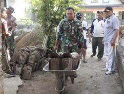 Wujudkan Rumah Layak Huni, Kodim 0808/Blitar Rehab Rumah Purnawirawan