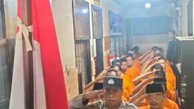 Momentum Hari Kemerdekaan RI ke-79  Tahanan Polresta Banyuwangi Peringati Detik-  Detik Proklamasi dengan Khidmat