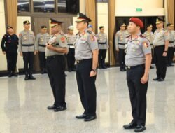 Kapolri Naikkan Pangkat 12 Pati Polri, Kapolda Papua Mathius Fakhiri Jadi Komjen