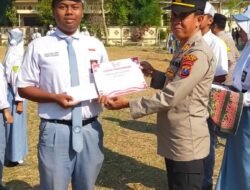 Kapolsek Kunjang Pimpin Apel Penyerahan Piagam Paskibra tahun 2024