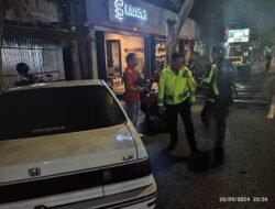 Nekat Parkir Mobil Sembarangan di Jalan Hasanudin, Satu Pengemudi ini Ditilang Satlantas Polres Kediri Kota