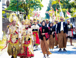 Pawai Karnaval / Jalan Kreasi HUT RI ke- 79 PHBN Desa. Ngadiluwih Kec. Ngadiluwih Berlangsung Meriah
