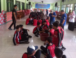 Ratusan Pelajar SMPN 1 NGADILUWIH Gelar Pekan Kewirausaan Bekali Pelatihan Pembuatan  Aneka Sabun Dan Batik Ecoprint Bersama FKBN Kediri Raya Dihadiri Kesbangpol Kabupaten Kediri.