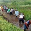 Personel Polsek Pagu Ikuti Kerja Bakti Padat Karya Bersama Warga Dusun Padangan