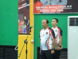 Kapolda Jatim Buka Turnamen Bulutangkis Sambut Hari Bhayangkara ke – 79