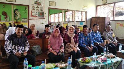 SDN Plosogenuk 2 Perak Tumbuhkan Generasi Berakhlak dan Berprestasi.