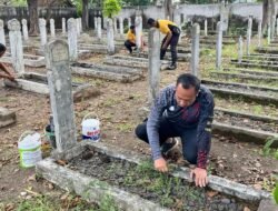 Sambut Hari Bhayangkara ke-79, Polres Nganjuk Gelar Kerja Bakti Serentak