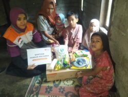 Rumah Zakat Salurkan Bantuan Pangan Keluarga untuk Bu Asiyah