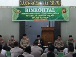 Polres Nganjuk Gelar Binrohtal, Kapolres Ajak Anggota Tingkatkan Rasa Syukur