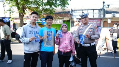 CFD Jadi Momen Polres Kediri Edukasi Tertib Berlalu Lintas