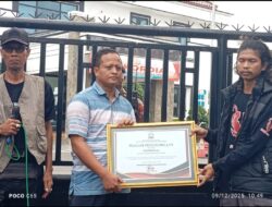 LSM Gerak Indonesia Beri Penghargaan ke Pejabat Kejaksaan dan Polres Kediri dalam Aksi Damai Hari Anti Korupsi