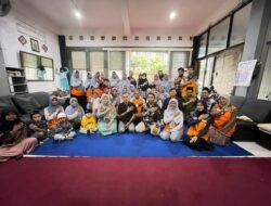 PAGUYUBAN MADANI RUMAH ZAKAT KEDIRI BERBUKA BARENG DISPERDAGIN DAN DINKES KOTA KEDIRI