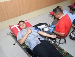 POLRES KEDIRI GELAR DONOR DARAH EDISI BULAN RAMADHAN BERSAMA MASYARAKAT