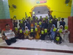Rumah Zakat Salurkan Modul Belajar Mengaji untuk Santri Masjid Al Hikmah Kalinanas Kediri