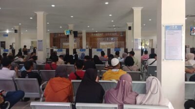 Komitmen Samsat Gresik Dalam Pemberantasan Calo Untuk Menciptakan Pelayanan Transparan Dan Akuntabel