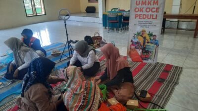 Pelatihan Pembuatan Anyaman Tas untuk Binaan OK OCE Peduli