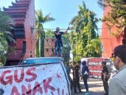 Aliansi Pemuda Bersatu Kediri Gelar Aksi di Cabang Dinas Pendidikan Tuntut Tindakan Tegas terhadap Oknum Guru dan Kepala Sekolah Pelaku Pencabulan