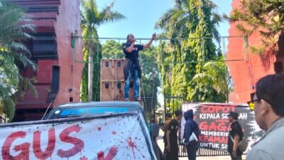 Aliansi Pemuda Bersatu Kediri Gelar Aksi di Cabang Dinas Pendidikan Tuntut Tindakan Tegas terhadap Oknum Guru dan Kepala Sekolah Pelaku Pencabulan