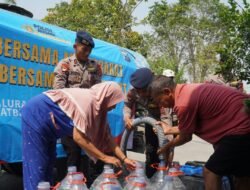 Brimob Polda Jatim Salurkan 40 Ribu Liter Air Bersih untuk Warga Gresik dan Sidoarjo